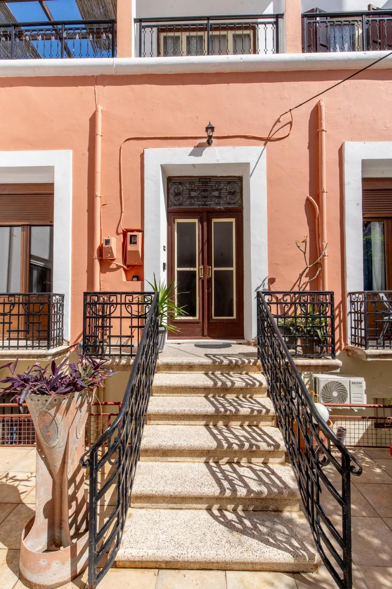 Mascot Traditional Guest House Rhodes City Exterior photo